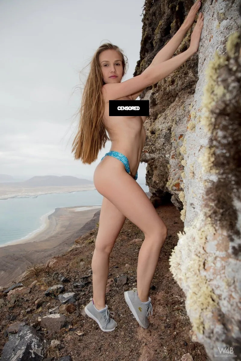 Generador imágenes desnudas corrección de perspectiva incluida